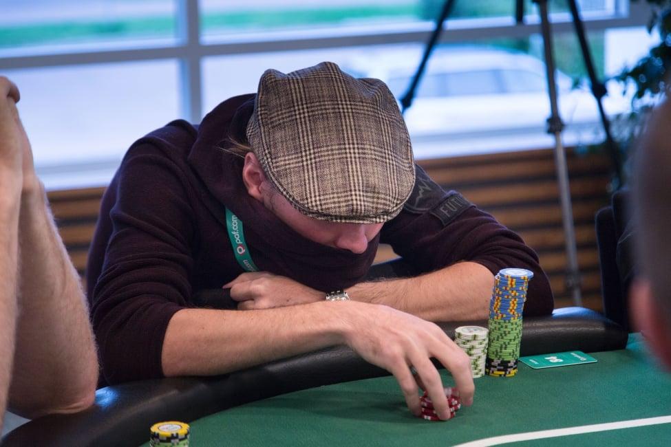 Khám phá các chiến thuật chơi tại rival online casinos để nâng cao cơ hội thắng lớn